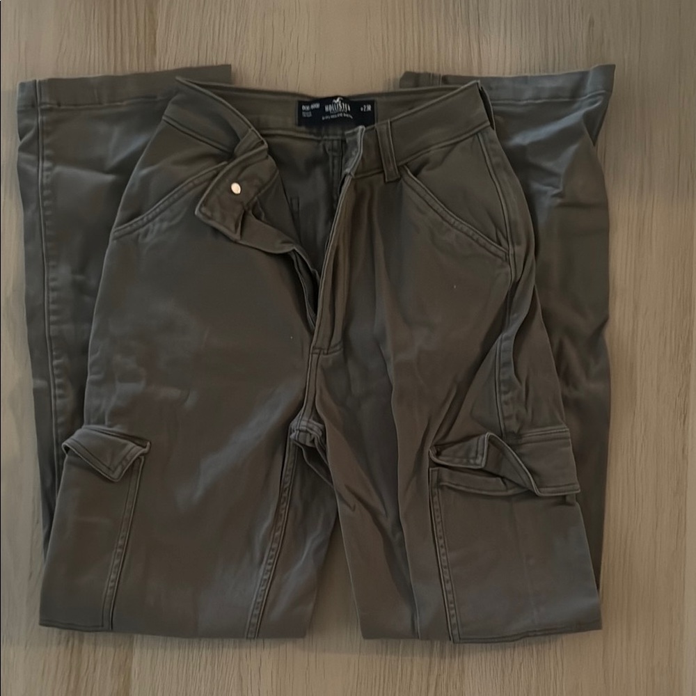 Women’s Olive Cargo Pants - ultra high rise dad pants